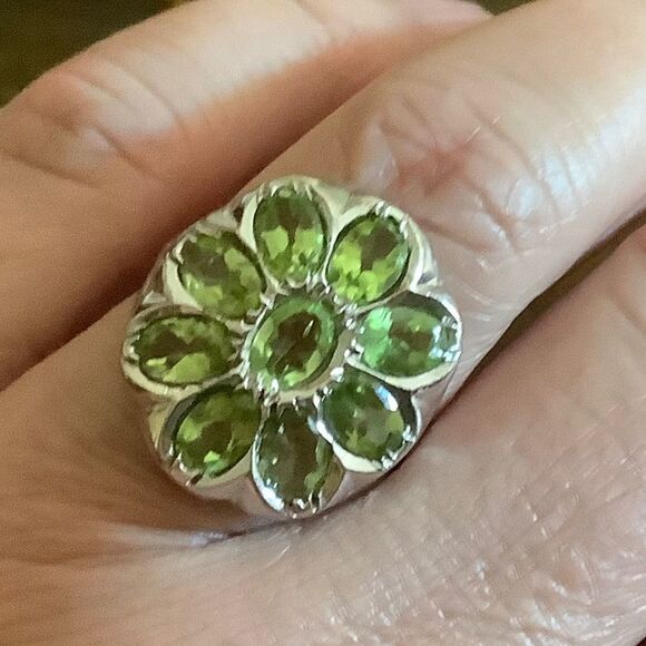 STERLING SILVER 925 PERIDOT FLORAL RING SIZE US 7.5 - Picture 8 of 9